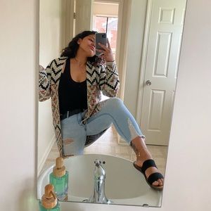 Meet your Posher, Cynthia